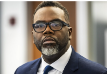 Chicago Residents Speak Out After Mayor’s Decision