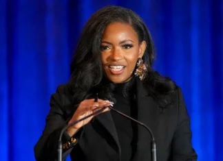 Race-baiting Dem Ejects White Journalist From Campaign Event